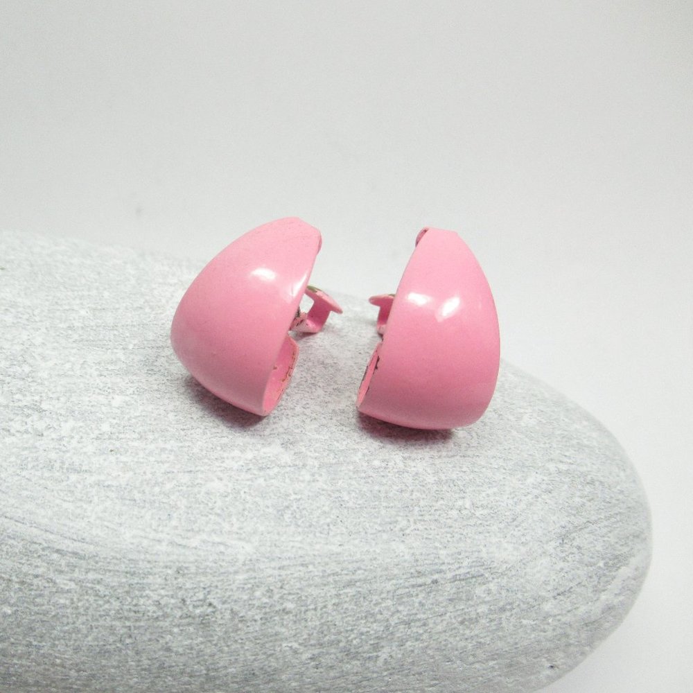 Vintage pink clip earrings